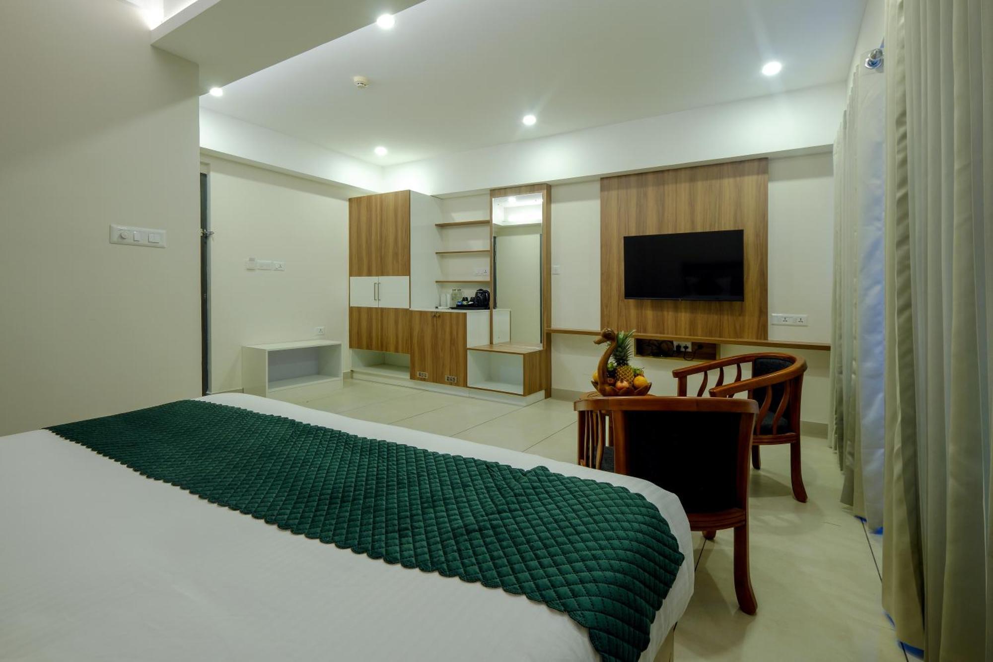 The Heartland Business Hotel, Trivandrum Thiruvananthapuram Exterior foto